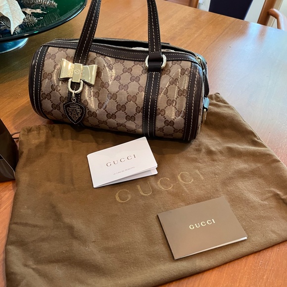 Gucci Duchessa Small Handbag with Original Dustbag and Paperwork - Picture 6 of 6